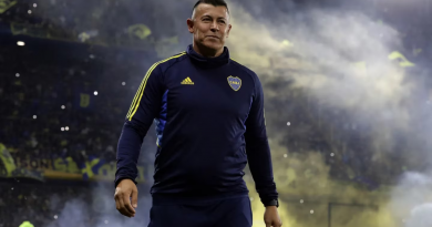 Sorpresa en la práctica de Boca: Almirón probó un doble nueve y con Barco adentro ALMIRON