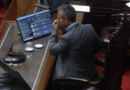 «Yo los voté pero no llego ni al 10 del mes», el desesperado pedido de un empleado legislativo a Martín Menem «Yo los voté pero no llego ni al 10 del mes», el desesperado pedido de un empleado legislativo a Martín Menem