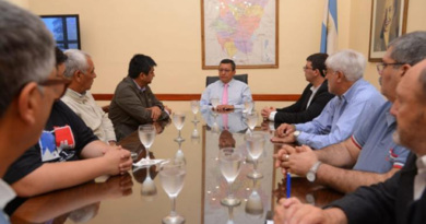 El ministro Monteros recibió a delegados del Departamento La Cocha