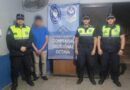 Rápido y eficiente rescate policial evitó que un auto cayera a un canal