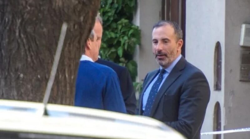 El juez que debe ordenar la detención de Cristina visitó la alcaidía de Cavia