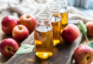 ¿Para qué sirve tomar vinagre de manzana con agua?