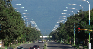 Una nueva modalidad de ataques a los automovilistas en la avenida Mate de Luna: mirá los videos